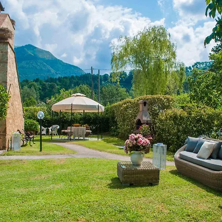 Family Close To Beaches And Lucca Camaiore