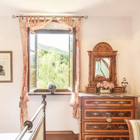 Family Close To Beaches And Lucca Holiday home Camaiore