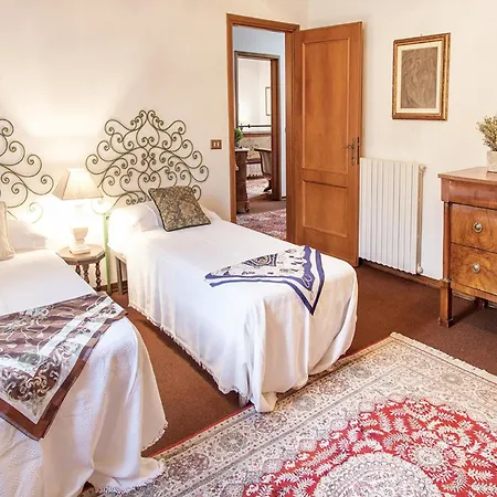 Family Close To Beaches And Lucca Camaiore